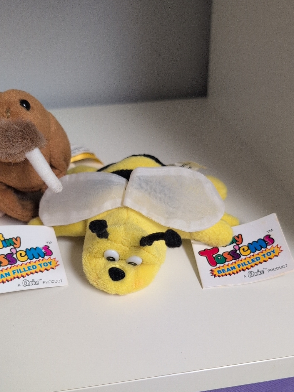 Vintage GANZ Tiny Toss'ems Bean Filled Toys 3pc BNWT Walrus Pig Bumble Bee 5" - Picture 4 of 4